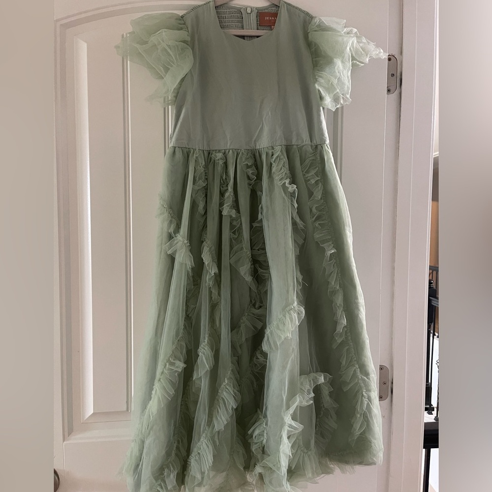 New without tag Jessakae dusty green girls dress 10-12